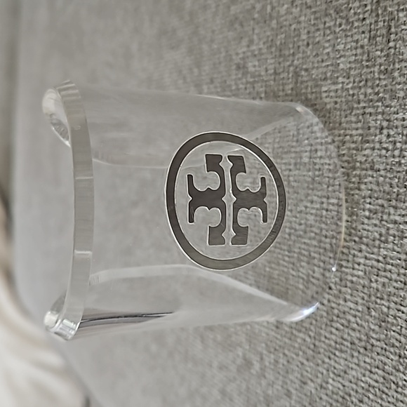 Tory Burch clear lucite/plastic Cuff Bracelet - Picture 1 of 4